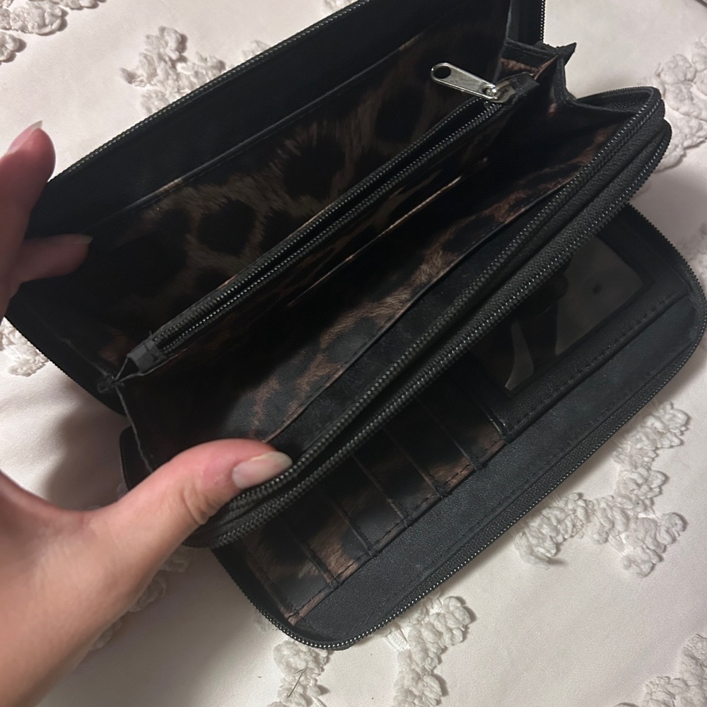 Jessica Simpson Black Leopard Print Key & Card Holder